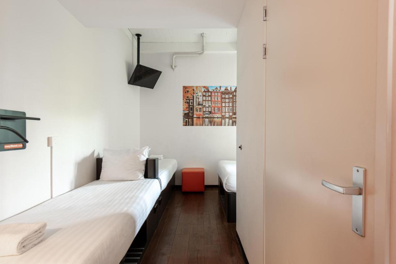 Easyhotel Amsterdam City Centre South Exterior photo