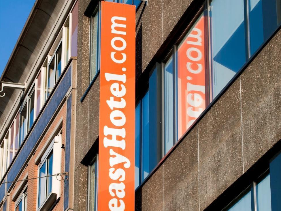 Easyhotel Amsterdam City Centre South Exterior photo